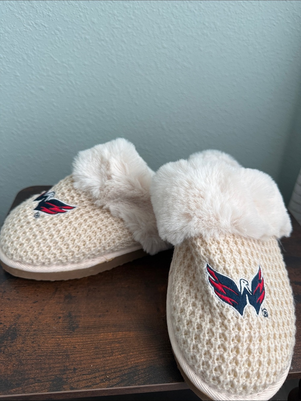 Washington Caps Women Plush Slippers